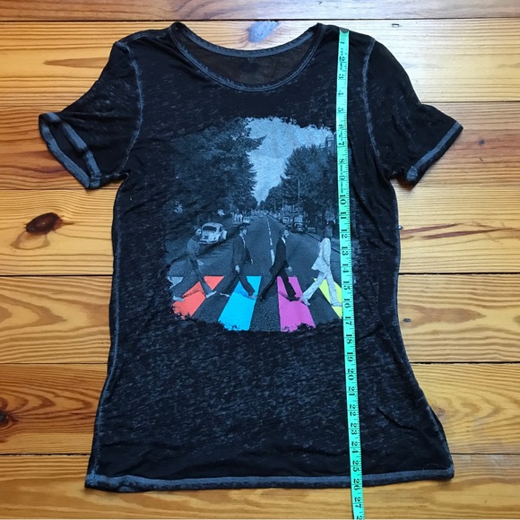The Beatles Black Sheer Abbey Road Band Tee, EUC, S - Picture 6 of 10
